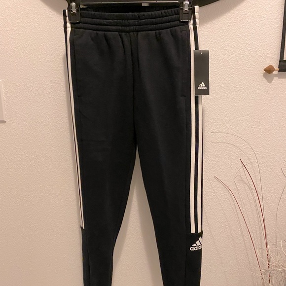 adidas Big Girls Black Mid Rise Cuffed Fleece Joggers - Large - Picture 2 of 10